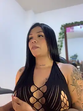 tinalove7 online show from 10.24.25