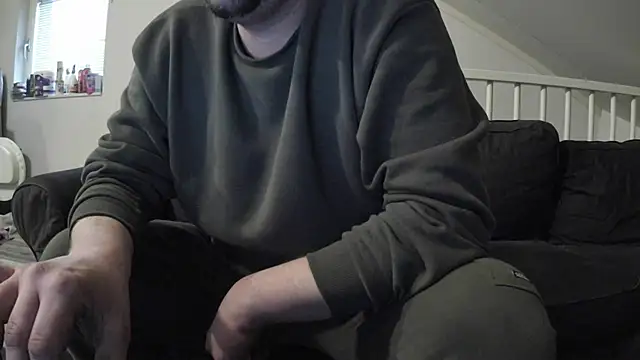 YourLoveBoyKevin online show from 02.11.25