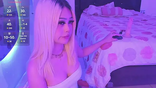 Snapshot of _Charlottequeen chatting on 03.13.25 Charlottequeen online show from 03.13.25