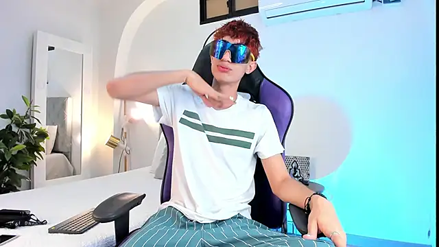 NovaaWheler online show from 02.24.25