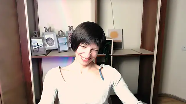  AngeliaFlow  online show from 11.08.25