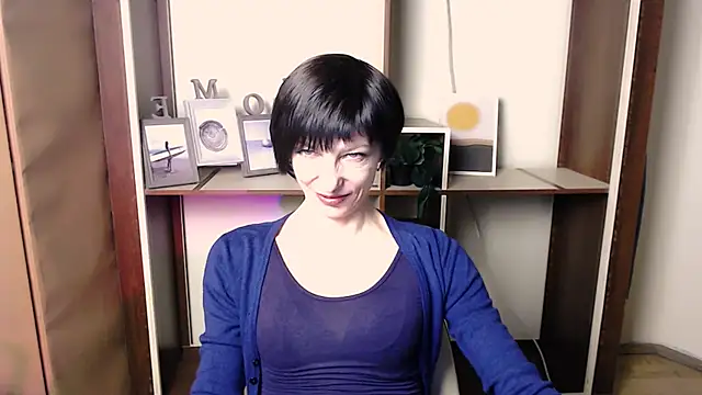  AngeliaFlow  online show from 11.18.25