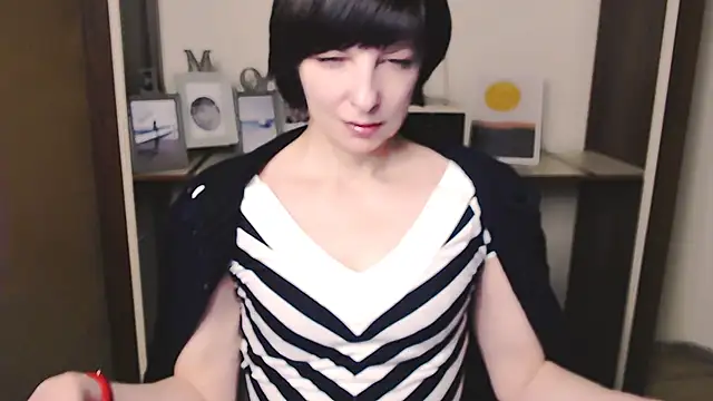  AngeliaFlow  online show from 04.04.26