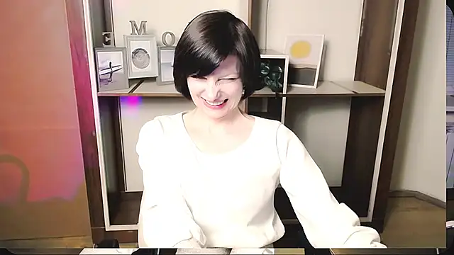  AngeliaFlow  online show from 05.16.26
