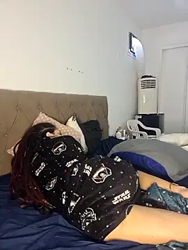 Snapshot of nickelfie chatting on 02.25.25 nickelfie online show from 02.25.25