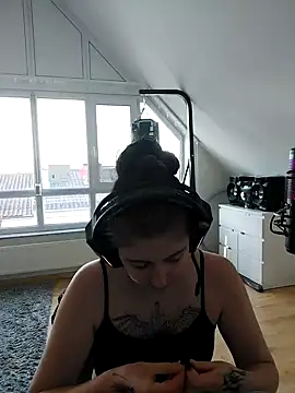 Gamergirl-Linela online show from 03.05.25