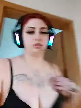 Gamergirl-Linela online show from 03.08.25