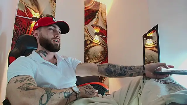 Luke davis01 online show from 11.08.25