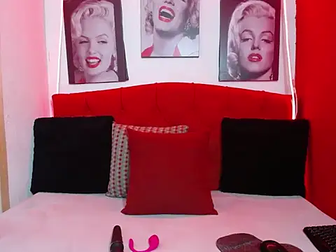 Tiana Ebony18 online show from 02.12.26