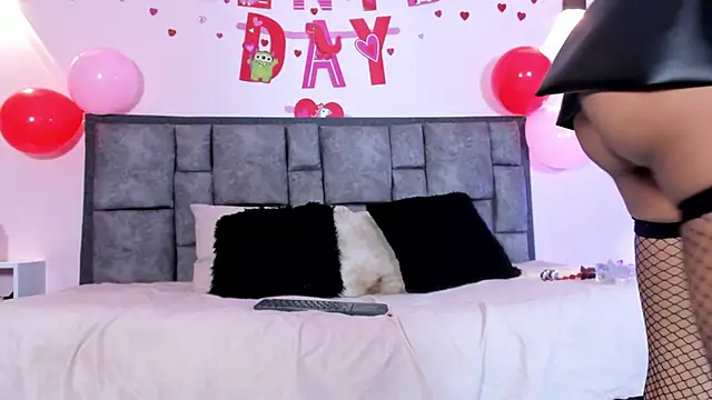 Snapshot of AdelaLust chatting on 02.11.26 AdelaLust online show from 02.11.26