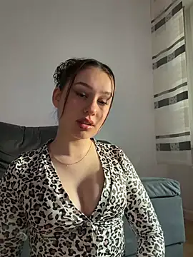 Snapshot of Daria-maus24 chatting on 05.21.26 Daria-maus24 online show from 05.21.26