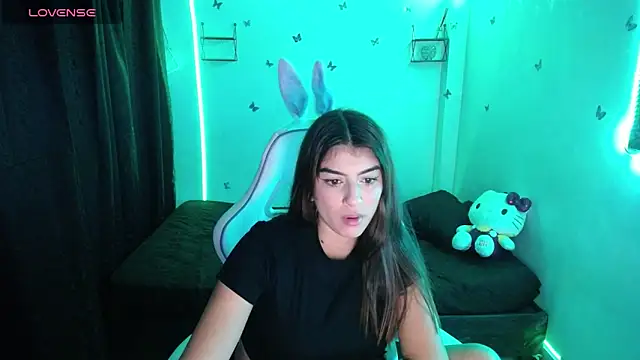 Snapshot of hello_kityy25 chatting on 02.10.25 hello kityy25 online show from 02.10.25