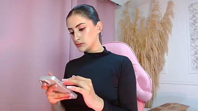Danella houston online show from 05.11.26