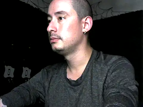 vampireathome online show from 11.18.25