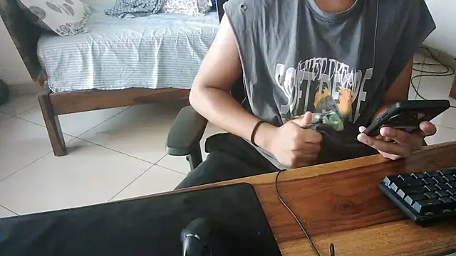 Snapshot of optimalperformance7093 chatting on 03.06.25 optimalperformance7093 online show from 03.06.25