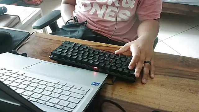 Snapshot of optimalperformance7093 chatting on 01.13.26 optimalperformance7093 online show from 01.13.26