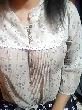 Your cutiepie  online show from 02.21.25