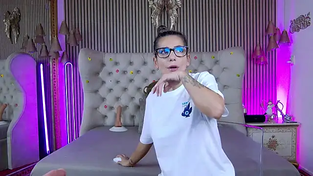 Snapshot of PlayfulShow chatting on 11.11.25 PlayfulShow online show from 11.11.25