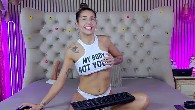 Snapshot of PlayfulShow chatting on 12.15.25 PlayfulShow online show from 12.15.25