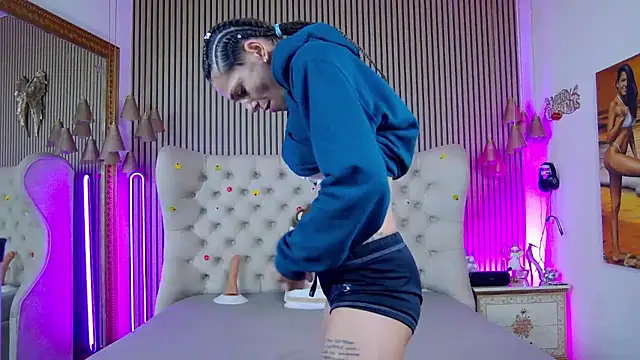 Snapshot of PlayfulShow chatting on 02.02.26 PlayfulShow online show from 02.02.26