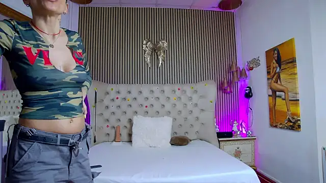 Snapshot of PlayfulShow chatting on 03.05.26 PlayfulShow online show from 03.05.26