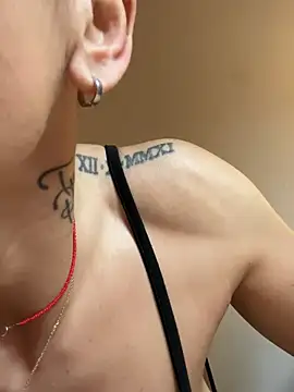 Snapshot of PlayfulShow chatting on 03.18.26 PlayfulShow online show from 03.18.26