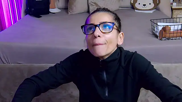 Snapshot of PlayfulShow chatting on 03.20.26 PlayfulShow online show from 03.20.26