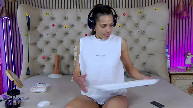 PlayfulShow online show from 05.06.26