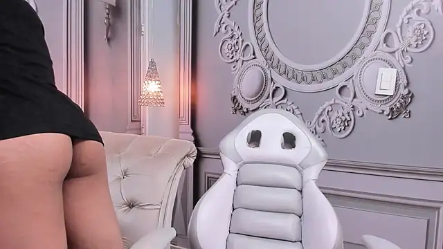 Andy dior18 online show from 10.14.25