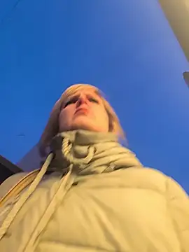 Snapshot of Sexybiene969 chatting on 01.11.26 Sexybiene969 online show from 01.11.26