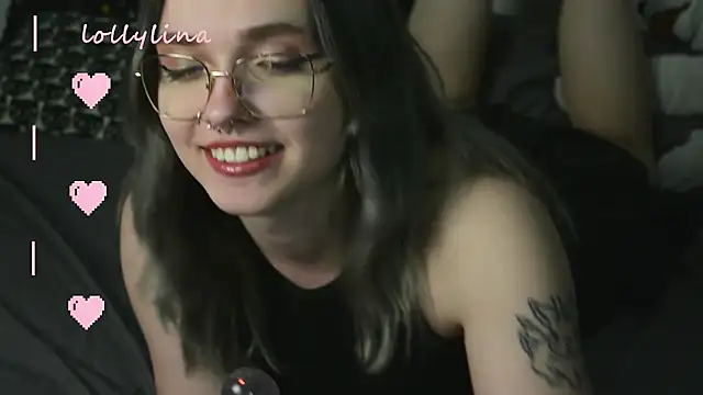 Snapshot of lollylina chatting on 03.05.25 lollylina online show from 03.05.25