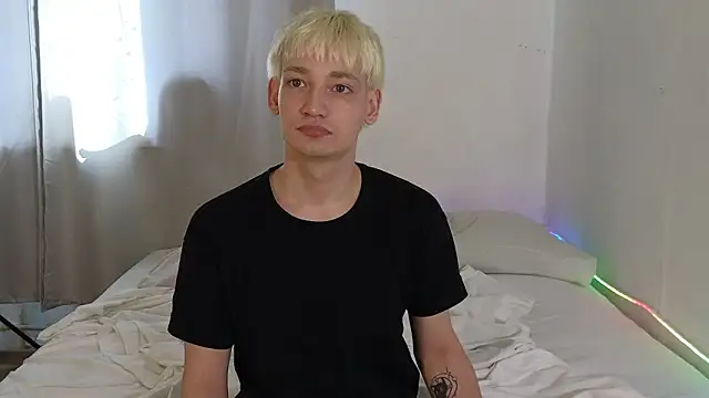 Julian wins online show from 03.31.26