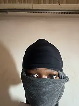 OneWhoBringsJoy online show from 11.08.25