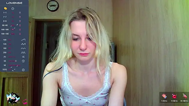 Caramel piegirl online show from 10.18.25