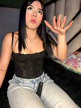Laura-Khalifa online show from 05.14.26