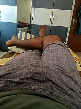 Snapshot of Tamil_small_cock chatting on 04.26.26 Tamil small cock online show from 04.26.26