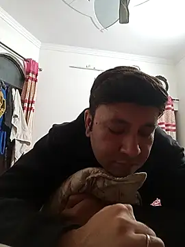 innocentboy1987 online show from 11.19.25