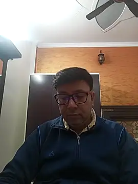 innocentboy1987 online show from 11.22.25