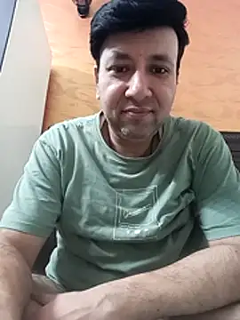 Snapshot of innocentboy1987 chatting on 05.19.26 innocentboy1987 online show from 05.19.26