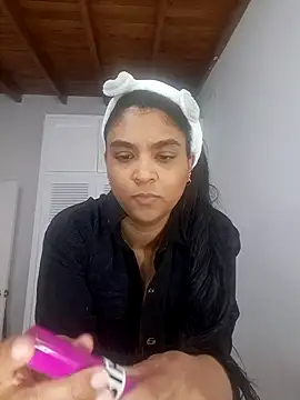 Snapshot of Pocahontas_aws chatting on 02.10.25 Pocahontas aws online show from 02.10.25