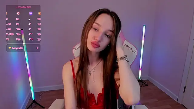 miiss  lulu online show from 02.26.25