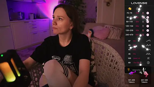 alexa feels  online show from 12.04.25