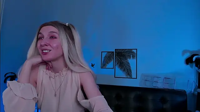 PhilippaAdamas online show from 03.13.25