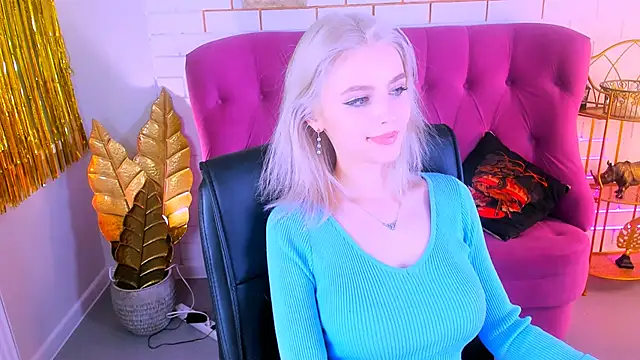 LeonaStane online show from 02.07.25