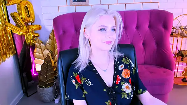 LeonaStane online show from 03.09.25