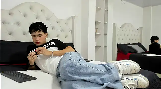 Aiiden 15 online show from 02.22.25