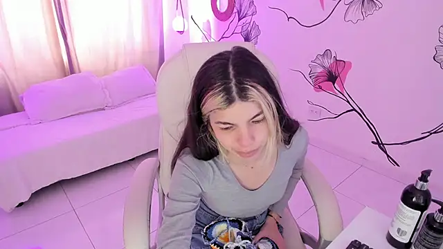 Isabela Fiorelli online show from 11.03.25