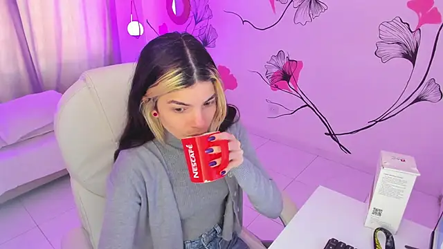 Isabela Fiorelli online show from 11.21.25