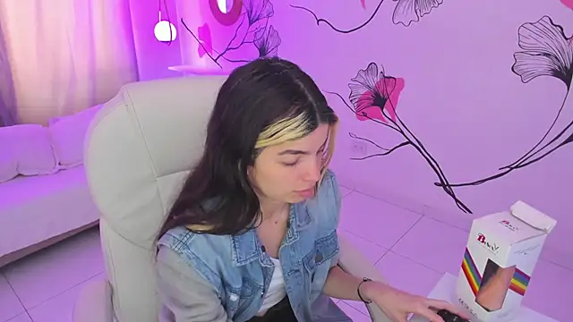 Isabela Fiorelli online show from 11.23.25