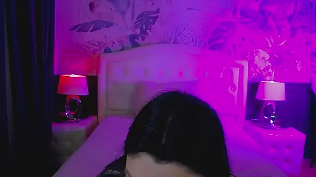 Snapshot of MaeveMoon chatting on 05.07.26 MaeveMoon online show from 05.07.26